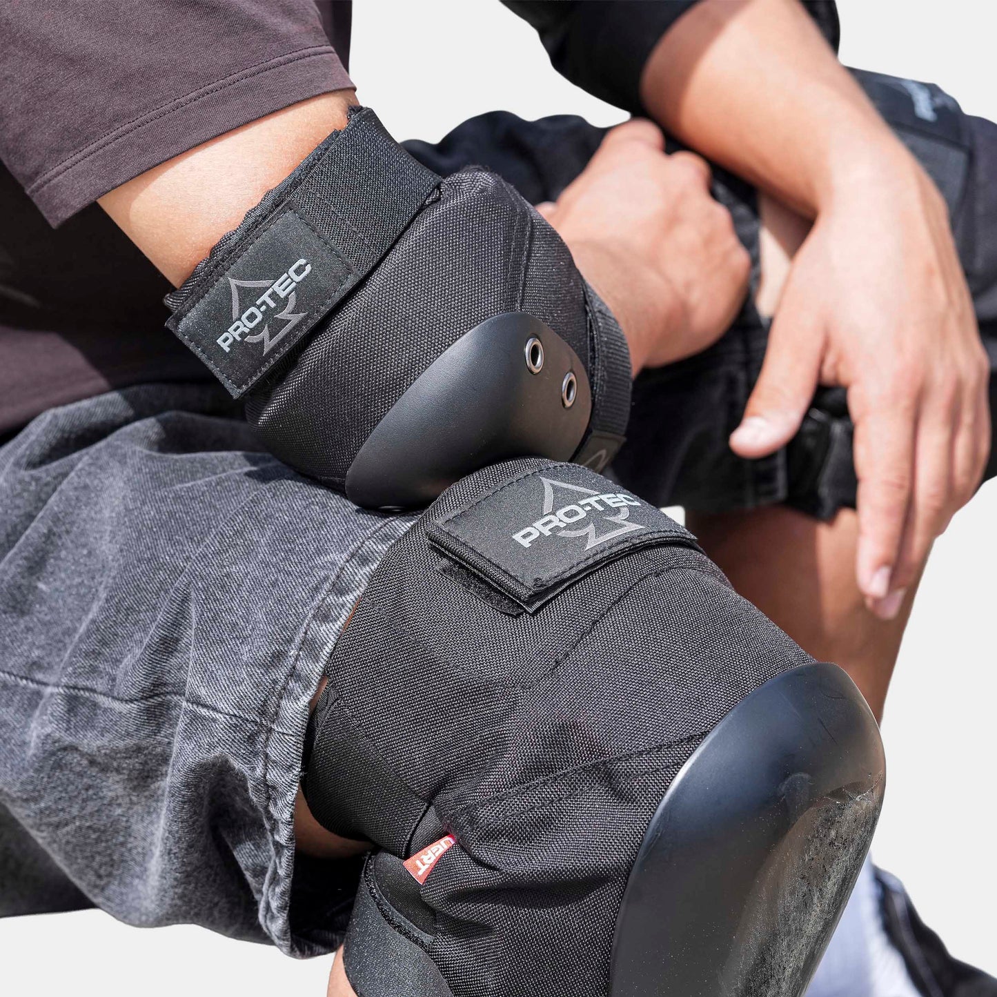 Street Open Back Knee/Elbow Pad Set - Black